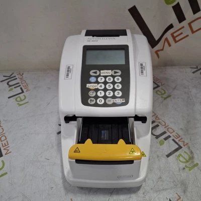 Analisador de urina semi-automatizado Arkray Inc Aution Eleven AE-4022 - Imagem 1 de 4