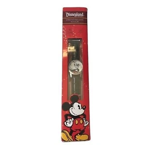 Disney Disneyland Limited Release Mickey Mouse Watch Disney Leather Band Vintage - Picture 1 of 10