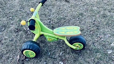 Huffy Green￼ Grasshopper trike scooter￼ - Image 1 of 4
