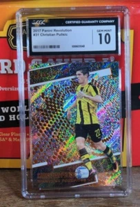 2017 Panini Revolution Christian Pulisic #31 CGC 10 Gem Mint Rookie RC USMT - Picture 1 of 2