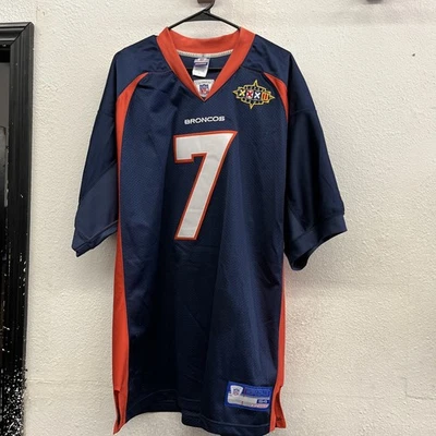 Camiseta deportiva Reebok 54 Super Bowl 32 XXXII Denver Broncos John Elway #7 EN EL CAMPO Foto 1 de 4