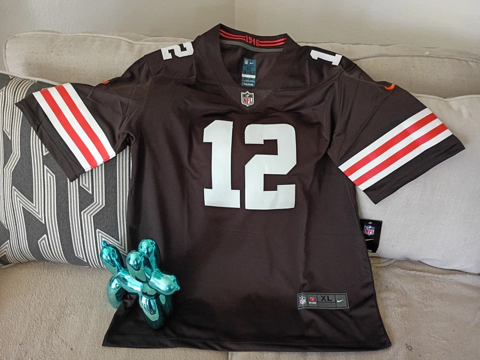 Camiseta masculina Nike NFL Shedeur Sanders marrom (grande) **Disponível APÓS 11.8.25 - Imagem 1 de 4