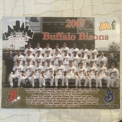 FOTO DEL EQUIPO DE BISONTES BÚFALOS 2007 Y BAILE DE REBAÑO 2007 20 AÑOS JUNTOS PROGRAMA DE RECUERDO Foto 1 de 4