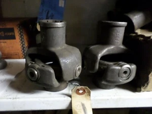 1938 1939 1940 1941 ford 1/4 truck nos universal joint 81C-7090 four speed trans - Picture 1 of 3