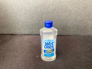 Zuru Mini Brands Series 4 #090 Wet Ones Play Toy - Picture 1 of 8
