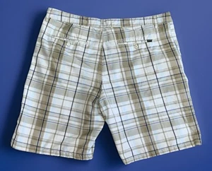 Hurley Plaid Chino Shorts Men’s Size 38 Cream Blue Casual Flat Front Logo 9” - Picture 1 of 20