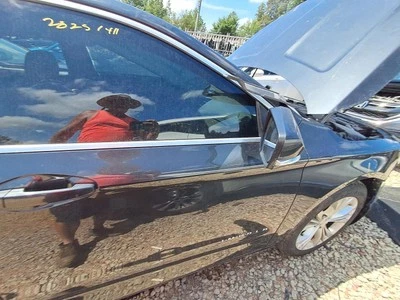 Used Front Right Door Assembly Front fits: 2015 Chevrolet Impala VIN 1 4th digit - Imagem 1 de 4