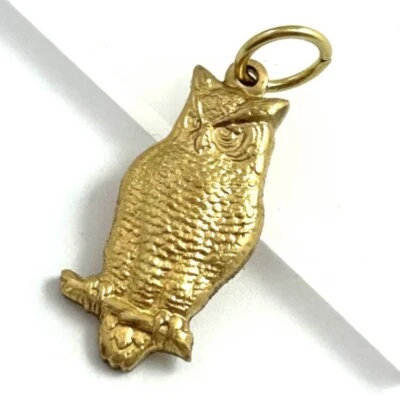 Collar colgante con dije de búho latón metal estampado joyería Foto 1 de 4