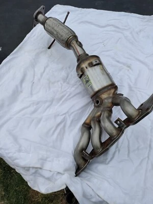 Ford C max/Focus/Mondeo catalytic converter(4M51-5F297-RA) New/Genuine Ford part - Image 1 of 4