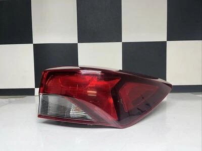 Luz trasera derecha Chevrolet Trail Blazer 2021 22 2023 usada OEM 42790332 A859 Foto 1 de 4