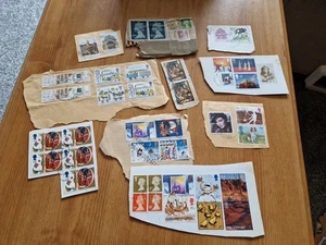 GB 10 Collectable Novelty Stamps On Paper - Picture 1 of 5