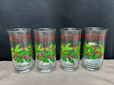Juego de 4 - Vasos de Vidrio de Navidad Libbey "HOLLY BERRY WREATH" ~ 5 1/2" de Alto Foto 1 de 4