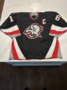 CCM Buffalo Sabres #16 Pat LaFontaine Away Jersey, Size XL