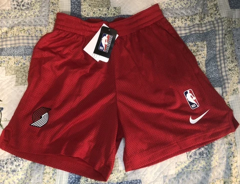 Portland Trail Blazers Nike NBA Shorts DN8260-657 Red Mens Size Small Cover
