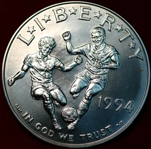 Uncirculated 1994 -D World Cup Soccer Comm Silver Dollar - Picture 1 of 2