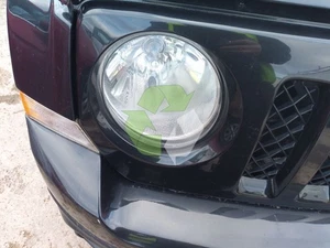 JEEP PATRIOT DRIVERS OFFSIDE HEADLIGHT 2011 - Picture 1 of 3