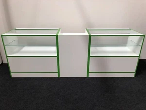 SHOP COUNTER WHITE COUNTER TILL DISPLAY UNIT GREEN TRIM RETAIL - Picture 1 of 4