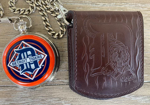 Danbury Mint MLB Detroit Tigers Pocket Watch w/Chain & Leather Belt Pouch Cover