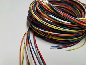 22 AWG TXL HIGH TEMP AUTOMOTIVE WIRE 1 x 40 feet black/red STRIPED - Bild 1 von 1
