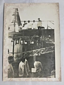 1913 Photo President Taft at Panama Canal Passing Through the Canal - Picture 1 of 2