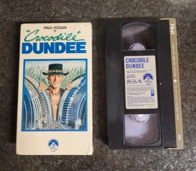 Raro 1987 Chrochidle Dundee VHS con estuche de cinta gris Foto 1 de 4