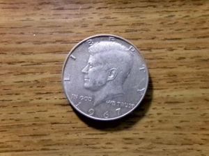 1967 P Kennedy Half Dollar 40% Silver Very Nice #OR04 - Picture 1 of 2