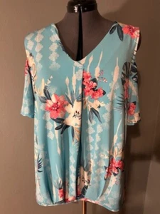 Camisa Top Floral JM Collection Para Mujer Talla Grande Azul Blanco Rosa Talla Grande - Imagen 1 de 4