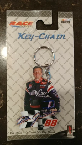 Vintage Dale Jarrett Nascar Racing #88 Key Chain Holder Fob - New in Package Cover