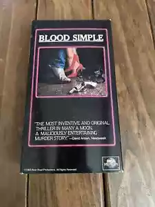 Blood Simple VHS 1983 MCA HV w/Frances McDormand, John Getz Joel Coen - Picture 1 of 1