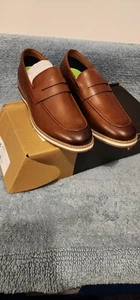 Men's Shoes, NEW In Box, Size 9.5 - Picture 1 of 13