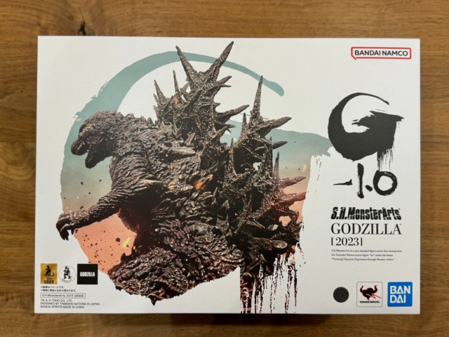 .com: TAMASHII NATIONS S.H.MonsterArts Godzilla Earth Action Figure :  Toys & Games