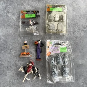 Lemax Gargoyles Tombstones Vulture Spooky Town Halloween 52124 52100 44145 Lot - Picture 1 of 7
