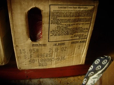 Bola de boliche de poliéster g4 15,95 TW 2,8 NUEVA EN CAJA Brunswick EE. UU. NFL 49ERS Foto 1 de 4