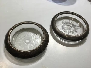 2 posavasos de vidrio depresión diseño sunburst con adornos plateados - Imagen 1 de 3