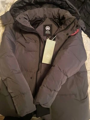 canada goose Grey wyndham parka medium - Image 1 of 4