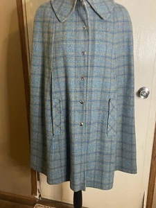 Pendleton Women’s Vintage Cape 60s Style Plaid Blue Wool Reversible - Picture 1 of 22