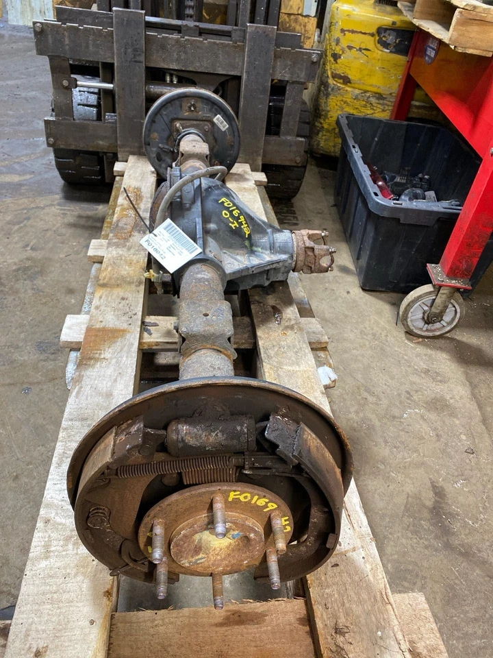 Conjunto de eje trasero. GMC CANYON 09 10 11 12 Foto 1 de 2