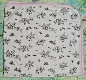 Vitamins Baby Girl Blanket Black White Floral Toile Pink Back "Pretty" Cotton - Picture 1 of 6