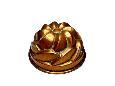 MOULE À GATEAU ANCIEN EN CUIVRE XXème - Photo 1/4