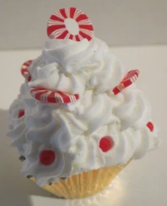 Display gefälschte künstliche Lebensmittel - Mini Pfefferminz Süßigkeiten Cupcake - Bild 1 von 7