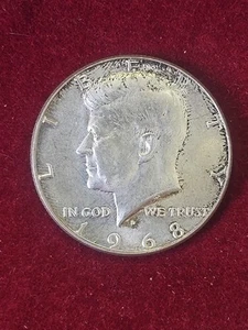 ๐ 1968 (D) KENNEDY HALF DOLLAR 50ยข - 40% SILVER - F CONDITION ๐ - Picture 1 of 2