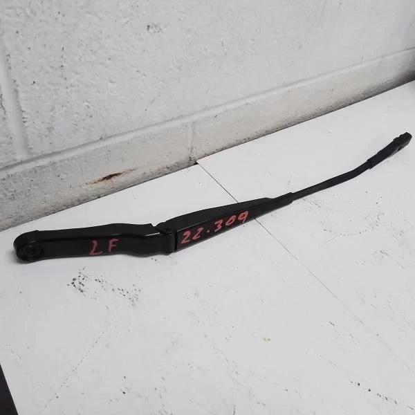 Brazo limpiaparabrisas SQ5 AUDI 2018 947889 Foto 1 de 1