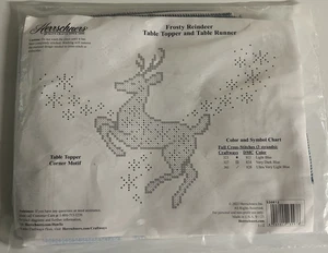 Neu Herrschners Frosty Rentier Tischauflage & Tischläufer Kreuzstich - Bild 1 von 2