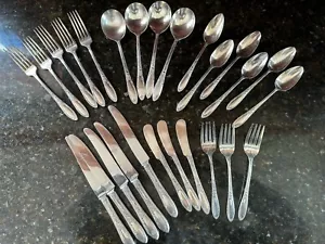Oneida Heirloom Silver Plate 1934 CHATEAU 26 Piece Flatware - Picture 1 of 7
