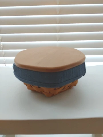 2001 Longaberger Basket Sage Booking Basket Combo W/ Lid Blue Liner & Protector Cover