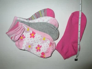 New Costco Lot of 6 gray pink short crew Socks sz M 7-8 Shoe Size 12 - 2 NWOT - Picture 1 of 4