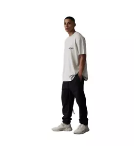 Camiseta Fear of God Essentials avena ligera - Imagen 1 de 4