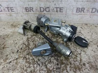 FORD FOCUS 2005-2007 LOCK SET  - Image 1 of 2