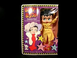 Betty Boop Modepuppe - Bild 1 von 12