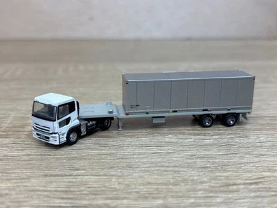 Trailer Collection 6th UD Trucks Quon + Free 30ft Container - Image 1 of 4